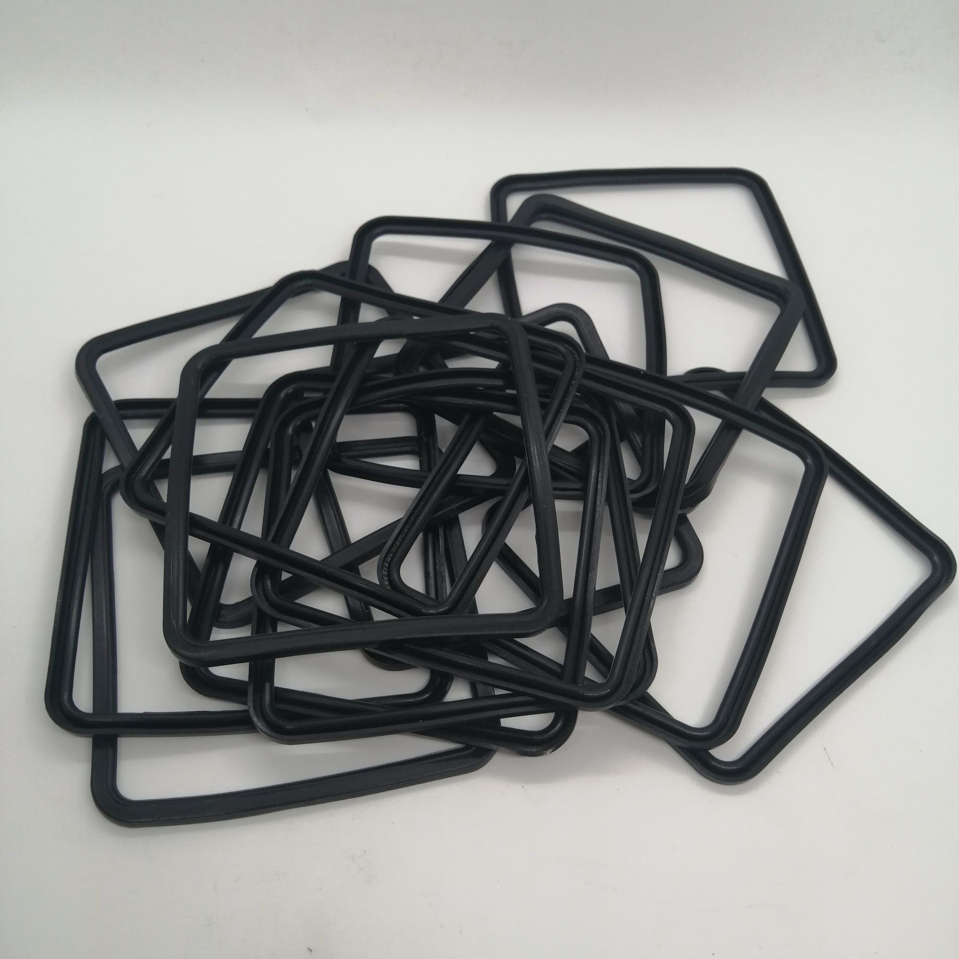 Square sealing gasket