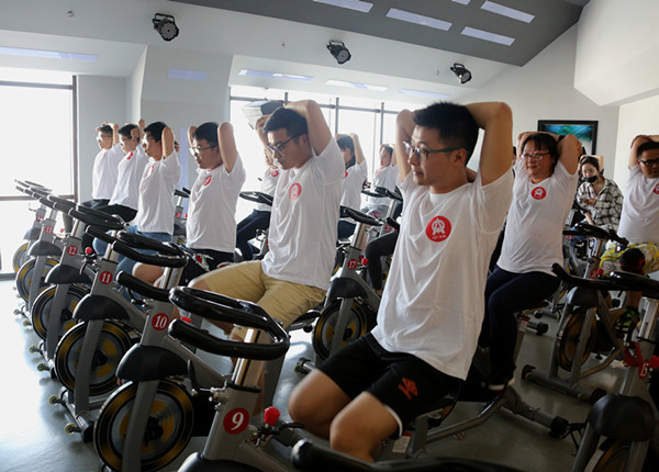 Organizing Committee of the company to hold 54 fitness activities