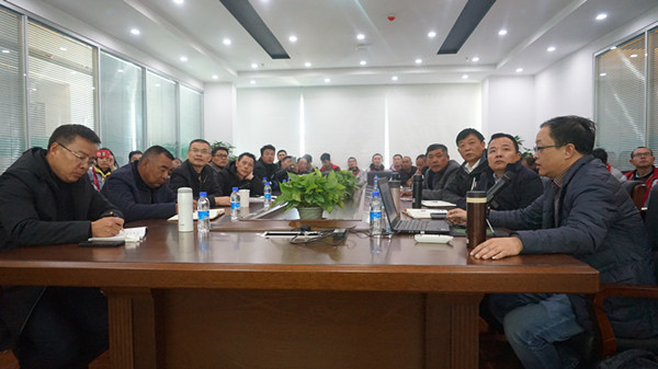 Group companies go to Tibet to carry out business training for enterprises