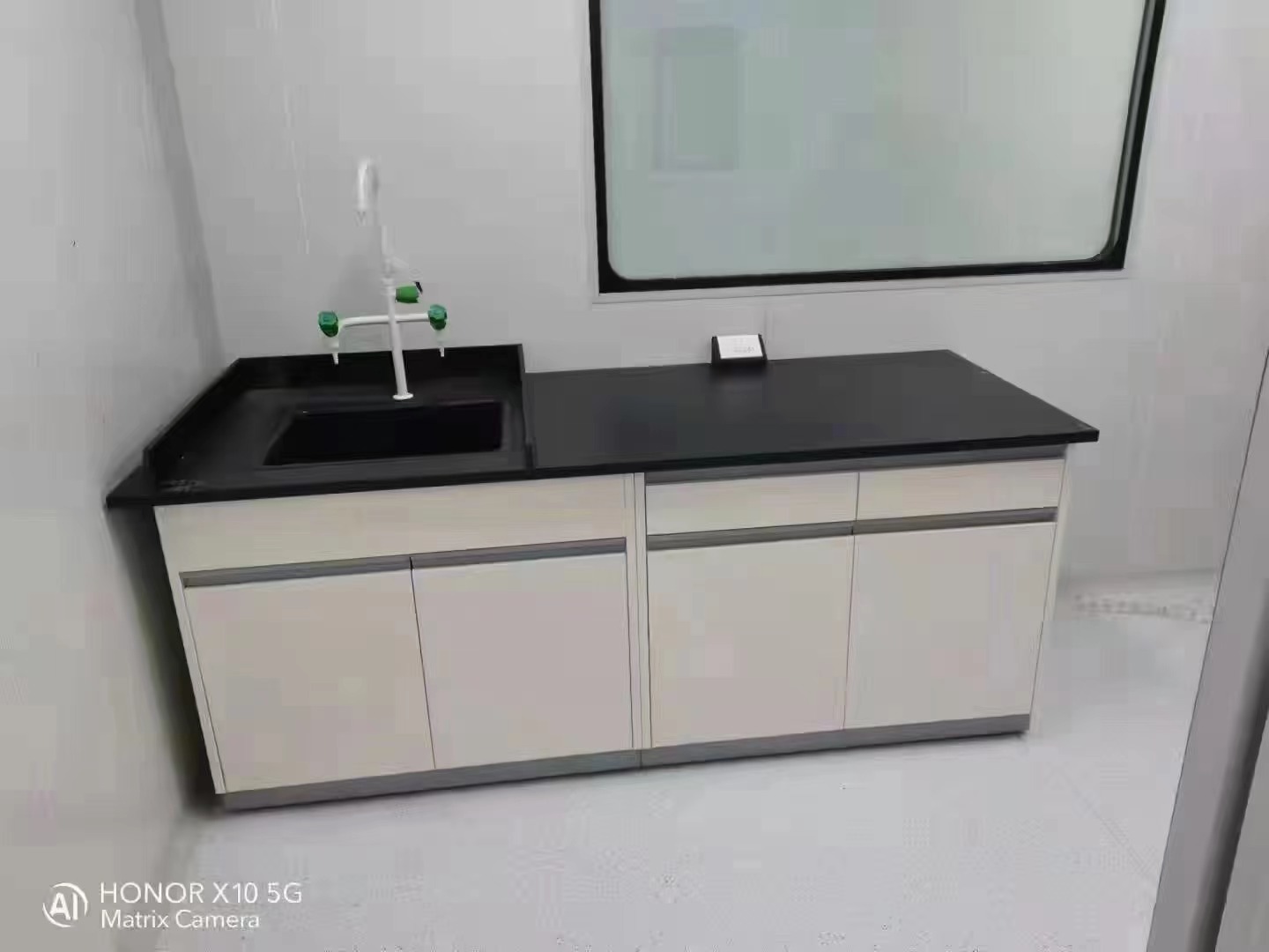 濰坊實(shí)驗(yàn)室家具 pp通風(fēng)柜 鋼木實(shí)驗(yàn)臺實(shí)驗(yàn)室設(shè)計
