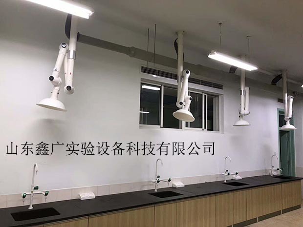 山東濰坊一中學校實驗臺、通風柜等安裝