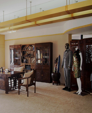 In 2014, Arugaw established the first custom private club.