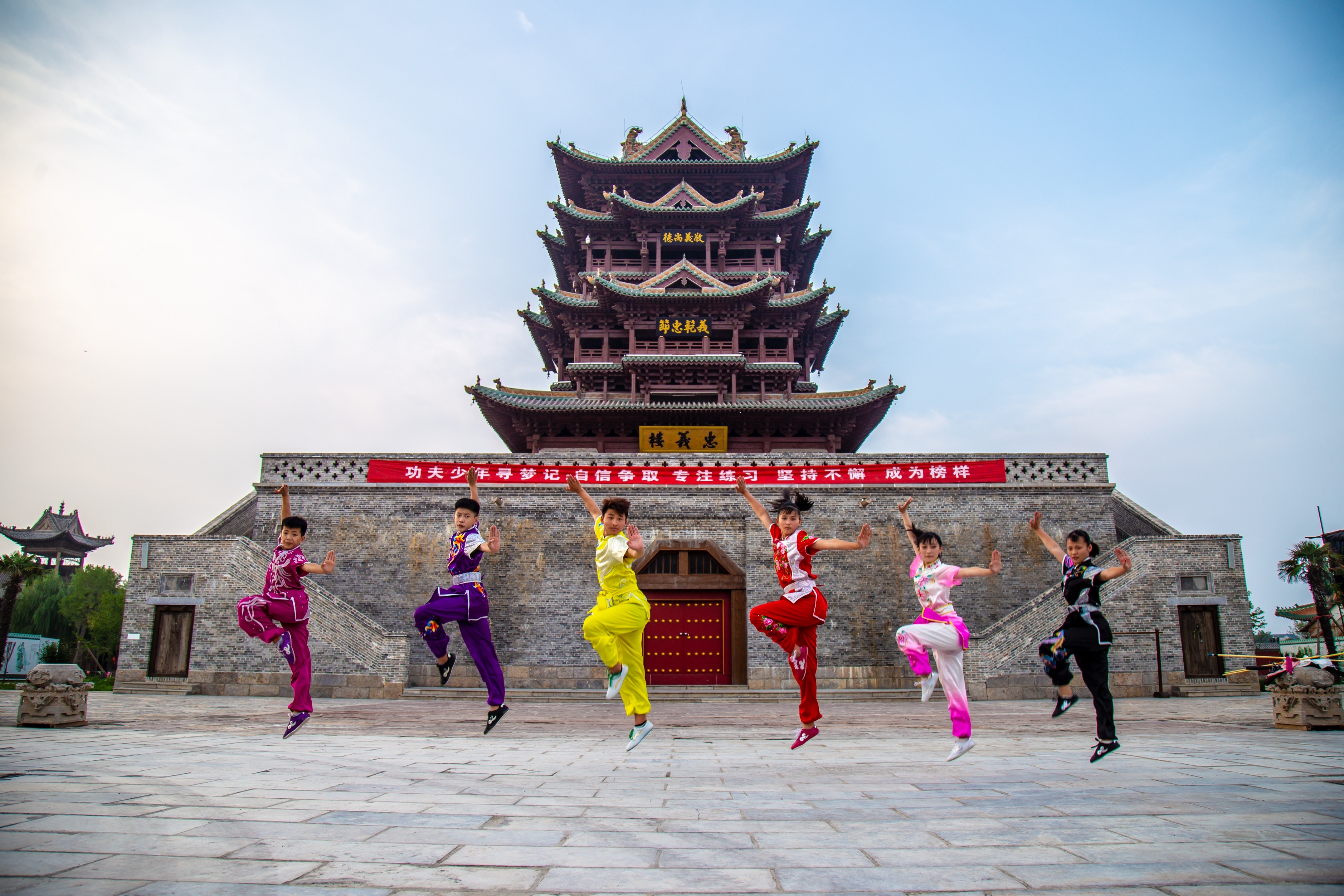 郓城县旅游团(郓城县旅游团电话)