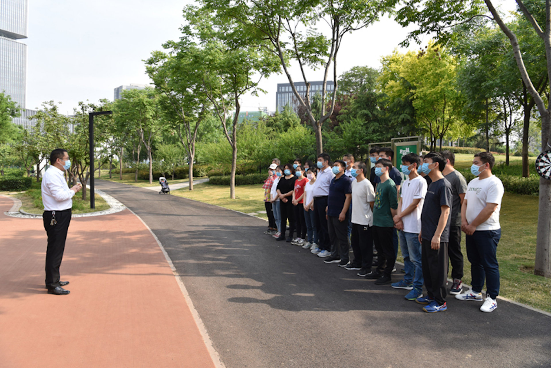 豫中公司工會組織開展“慶五一、迎五四”文體活動