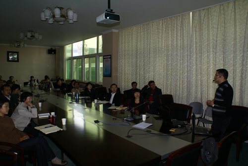 国风塑业开展首次干部学习会