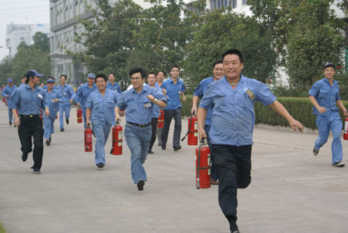 平时多训练 战时少损失
