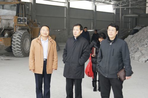 董事长赵文武一行调研非金属公司