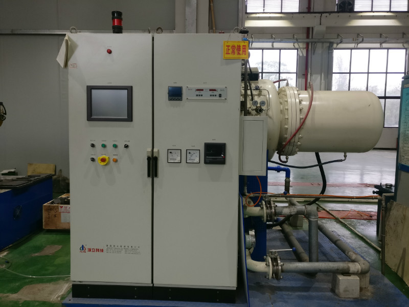 Horizontal vacuum high-pressure gas quenching furnace