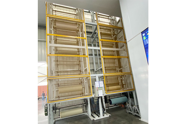 Roller discharge storage rack