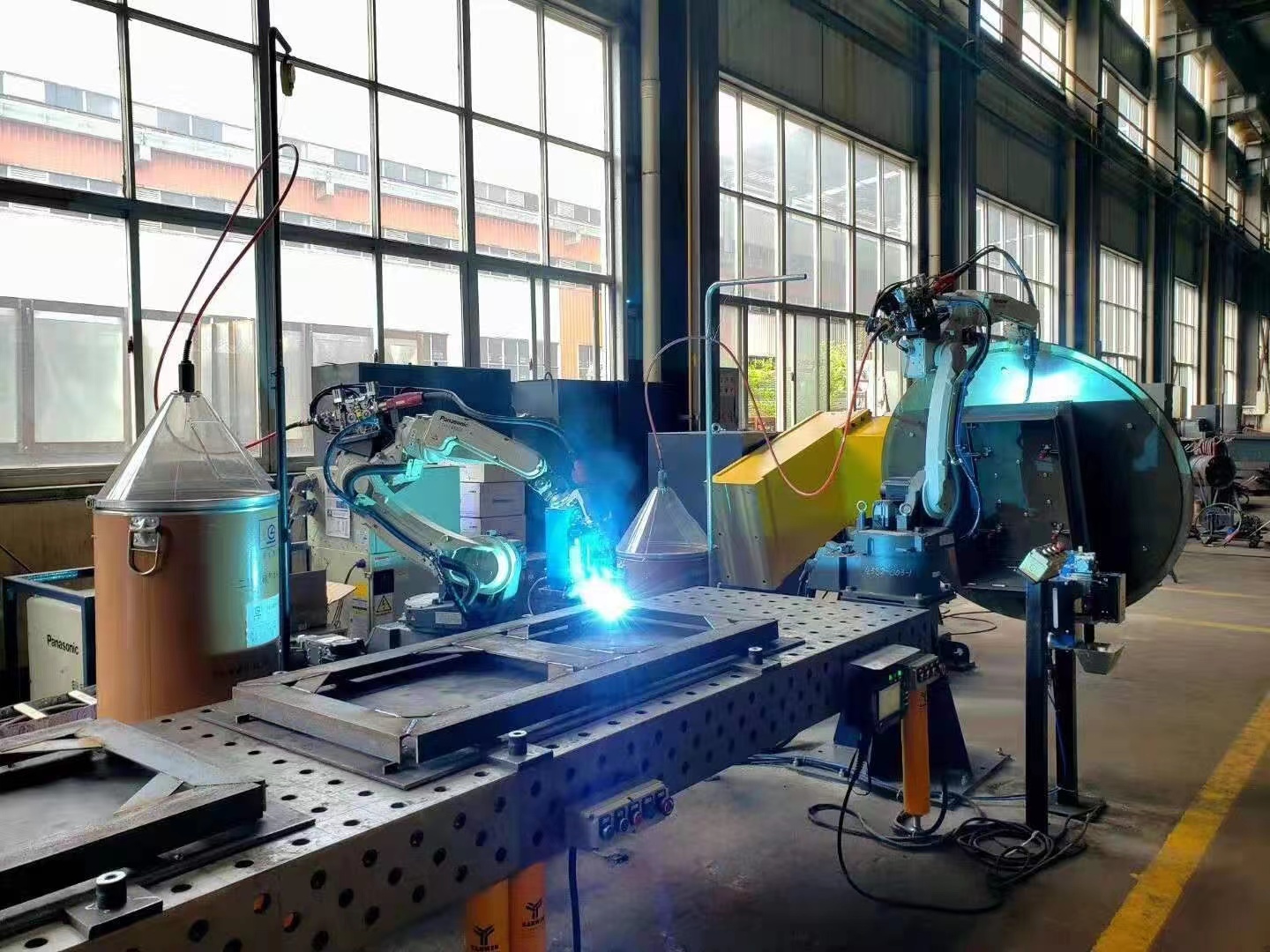 Environmental protection industry robot welding system