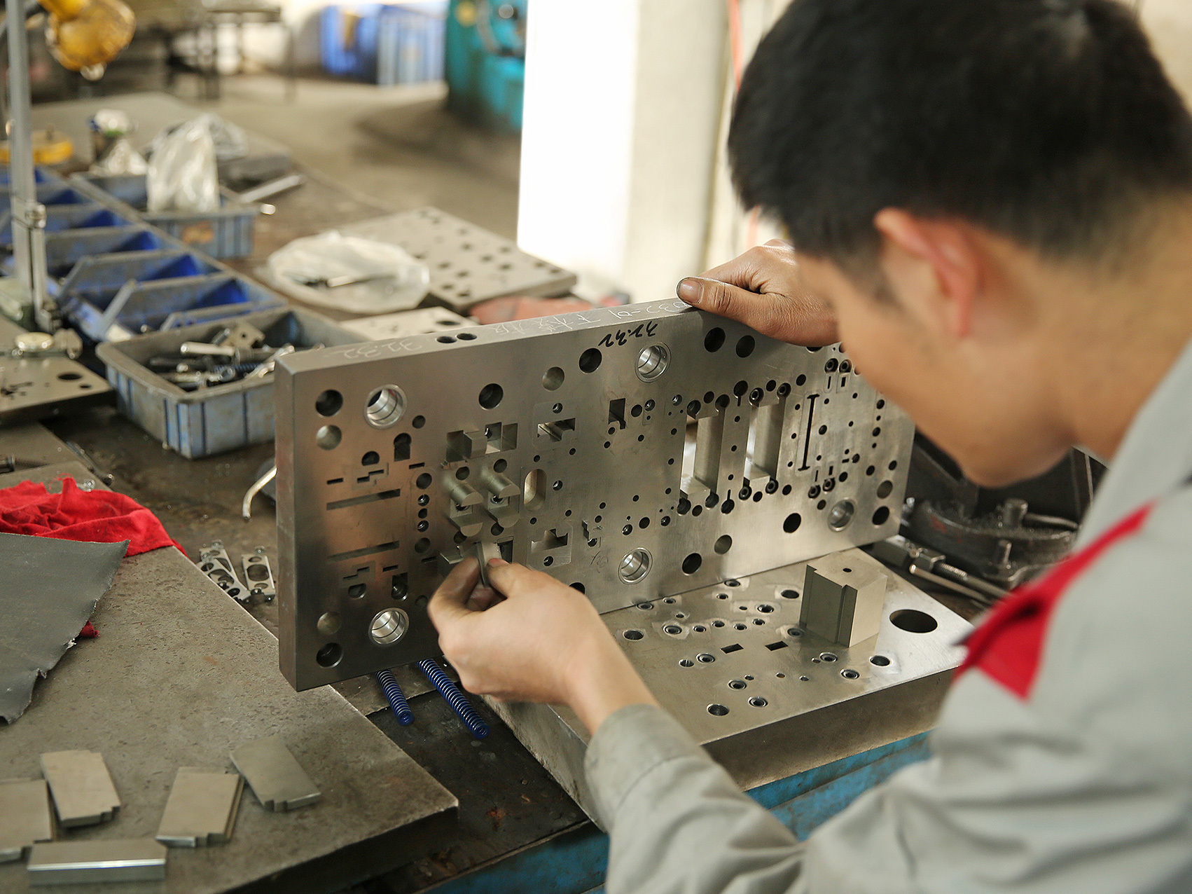 Mold processing Mold processing