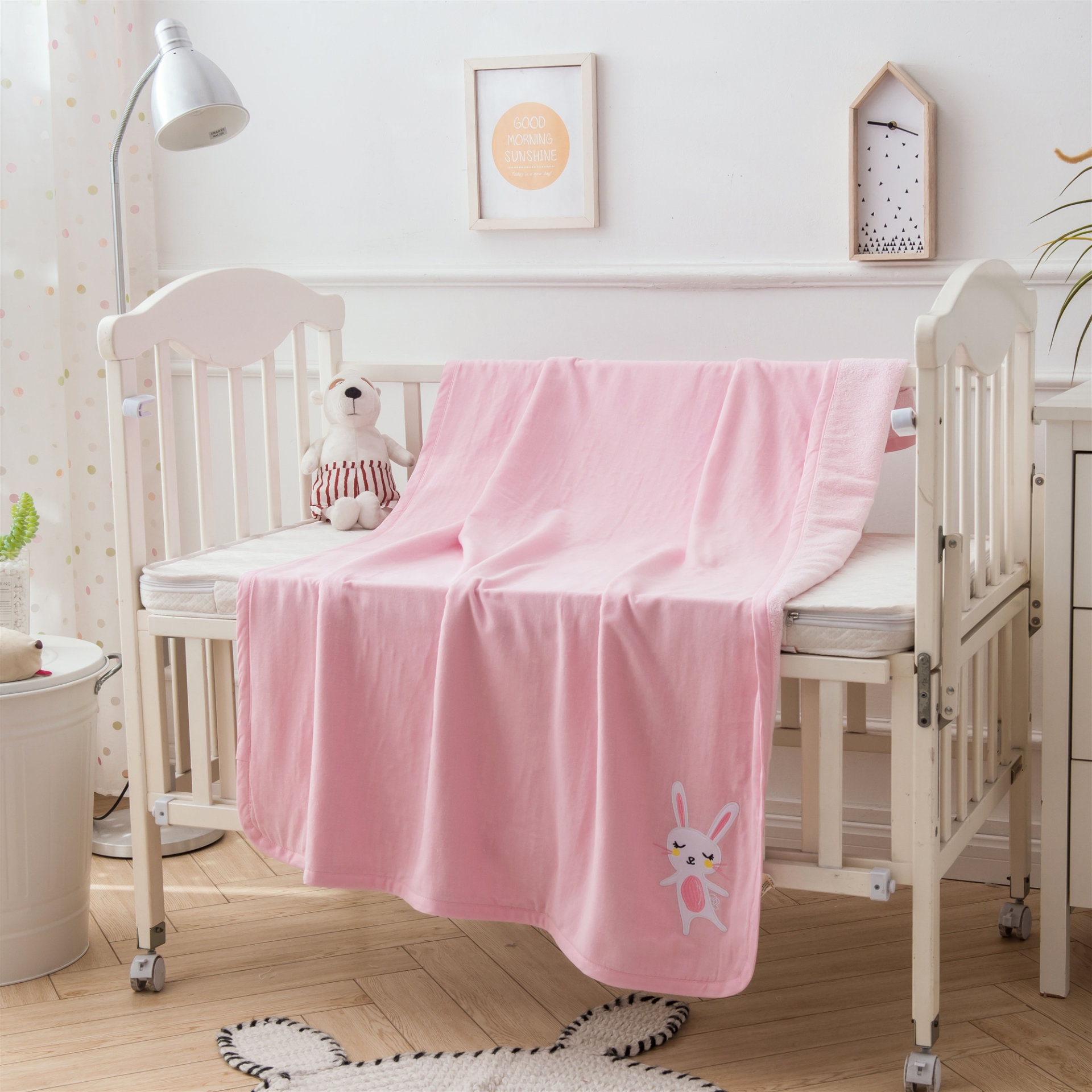刺绣纱布婴儿盖毯-粉色小兔