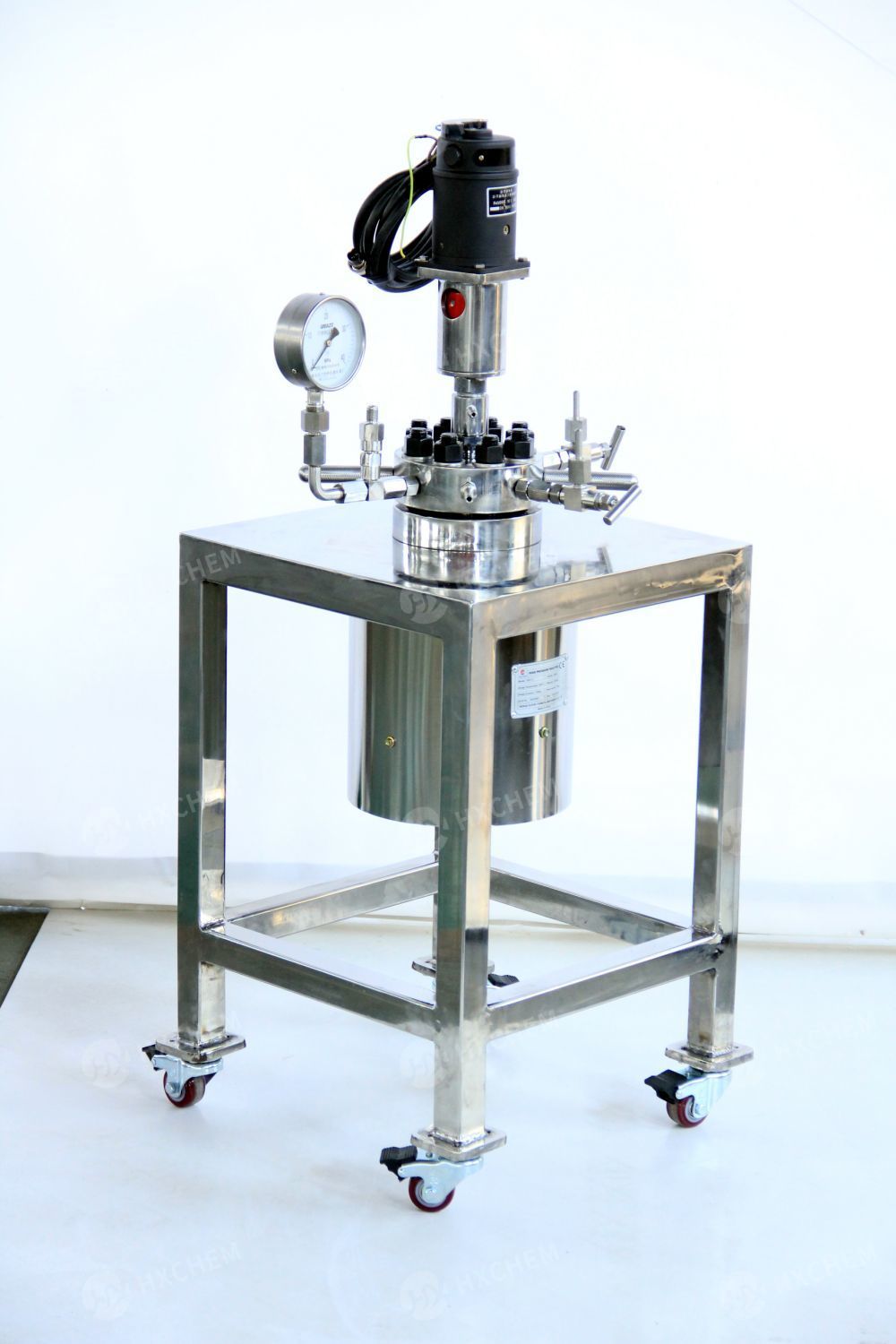 Floor stand lab high pressure reactors