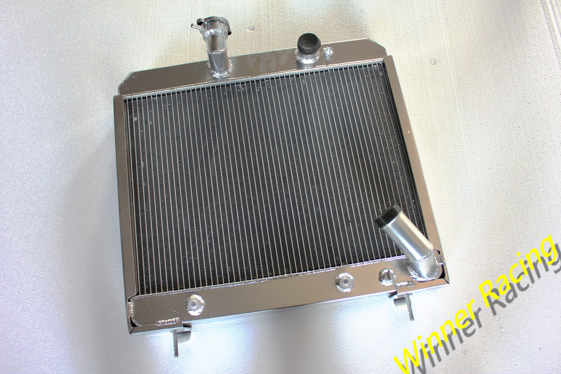 Alloy Radiator for Jaguar 4.2L XKE E-Type Series-2 1969-1971