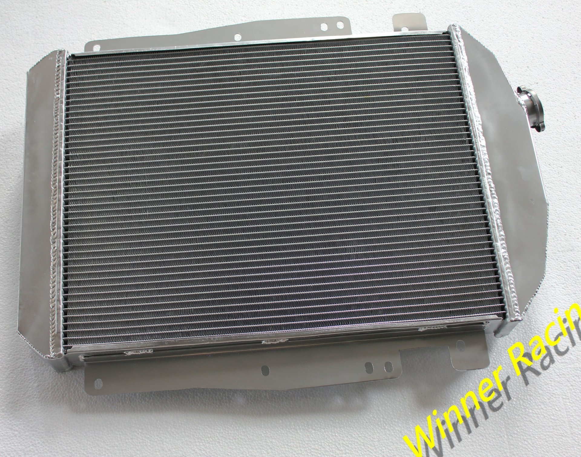 ALUMINUM RADIATOR for CHEVY PICK UP/TRUCK with V8 engine HI-FLOW MT 1937-1938