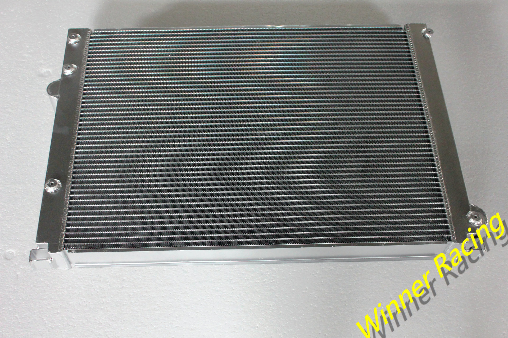 56mm aluminum radiator Fit Chrysler 300  Dodge Challenger/Charger 2009-2018  