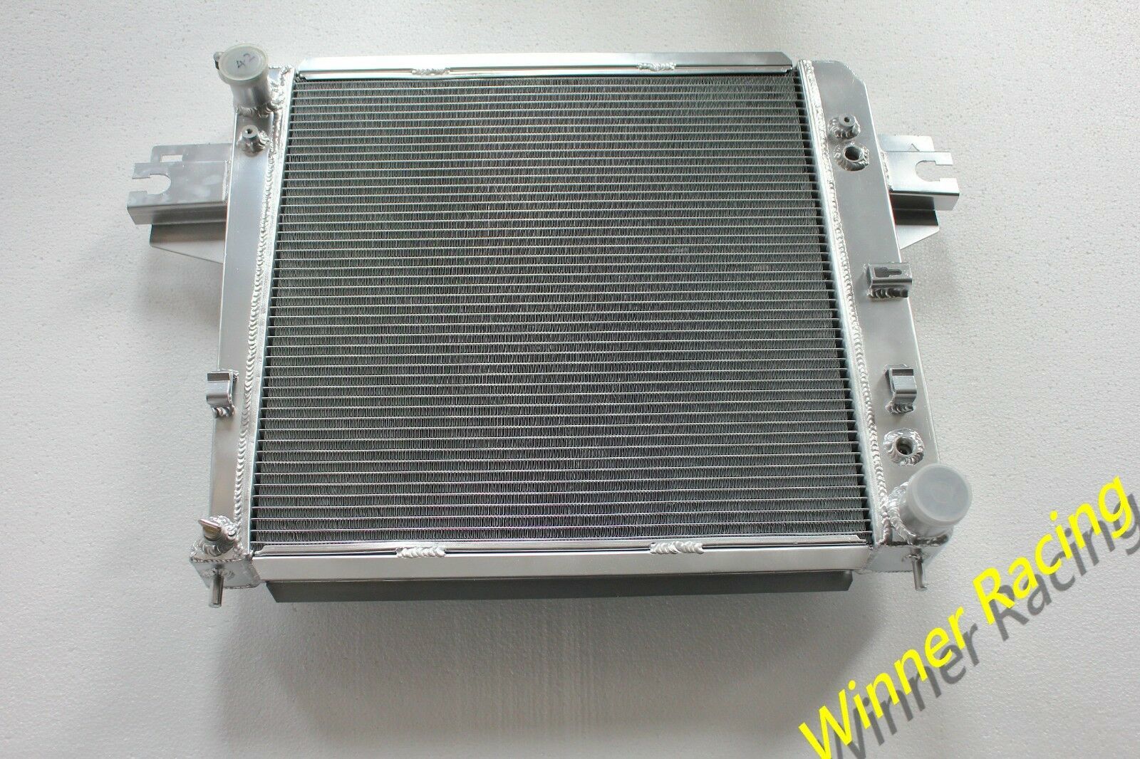 56mm Aluminum Alloy Radiator FOR  Jeep Liberty KJ 3.7L V6 A/T 2002-2006 