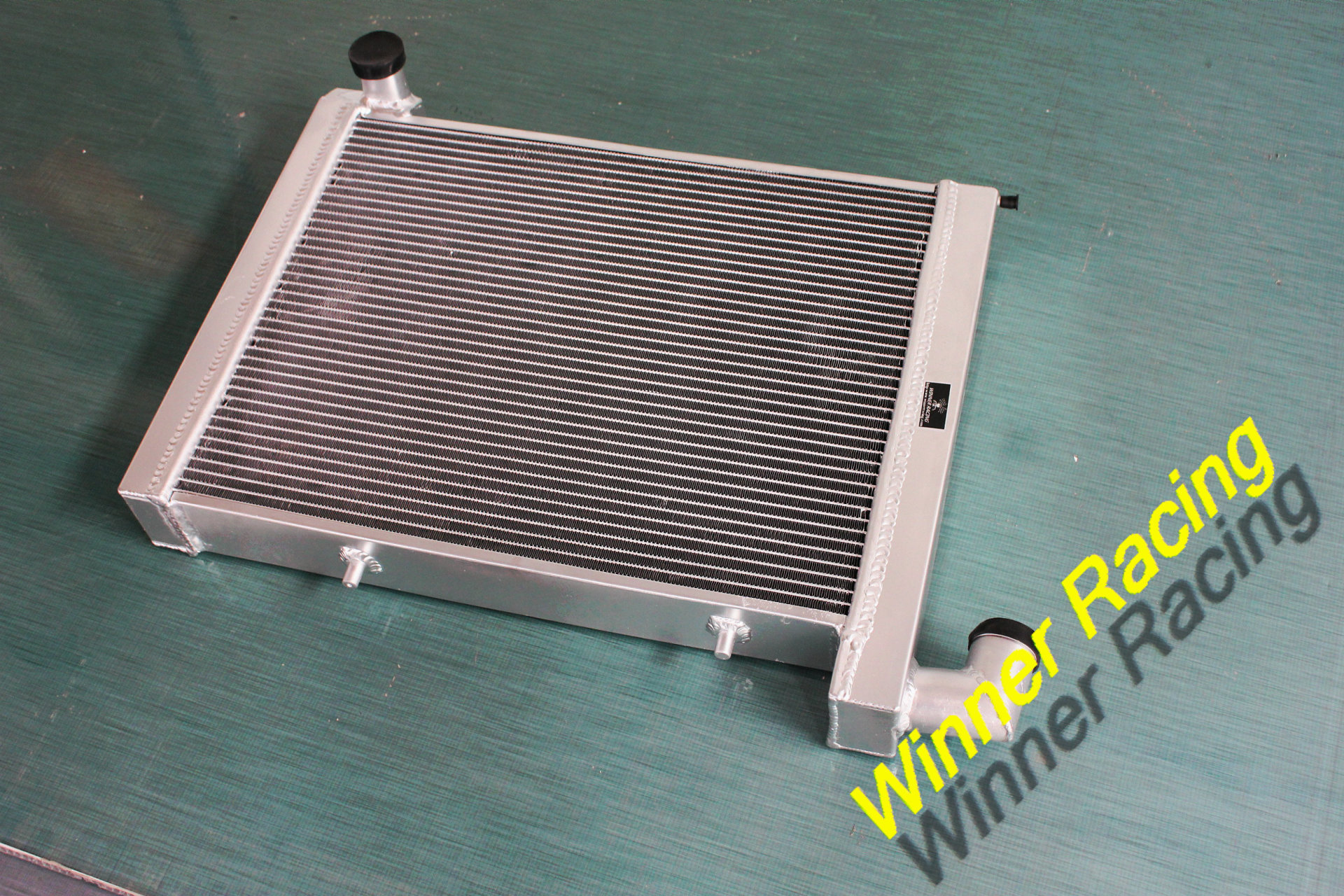 70mm Aluminum Radiator For CHEVY CORVETTE UP 1000HP C2 M/T 1963-1972