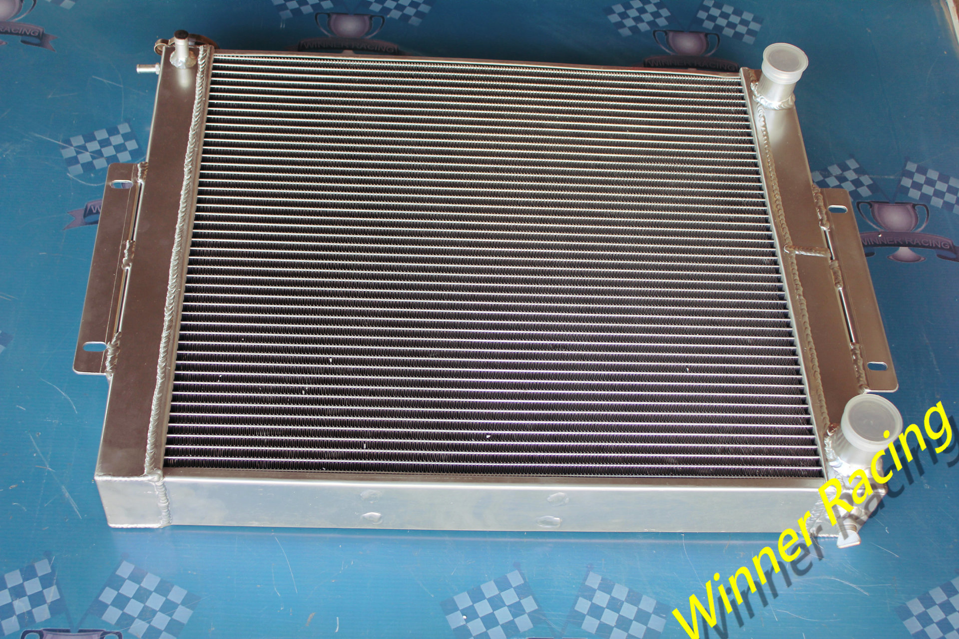 Aluminum Radiator FOR JEEP CJ7 W/CHEVY V8 LS SWAP 1976-1986