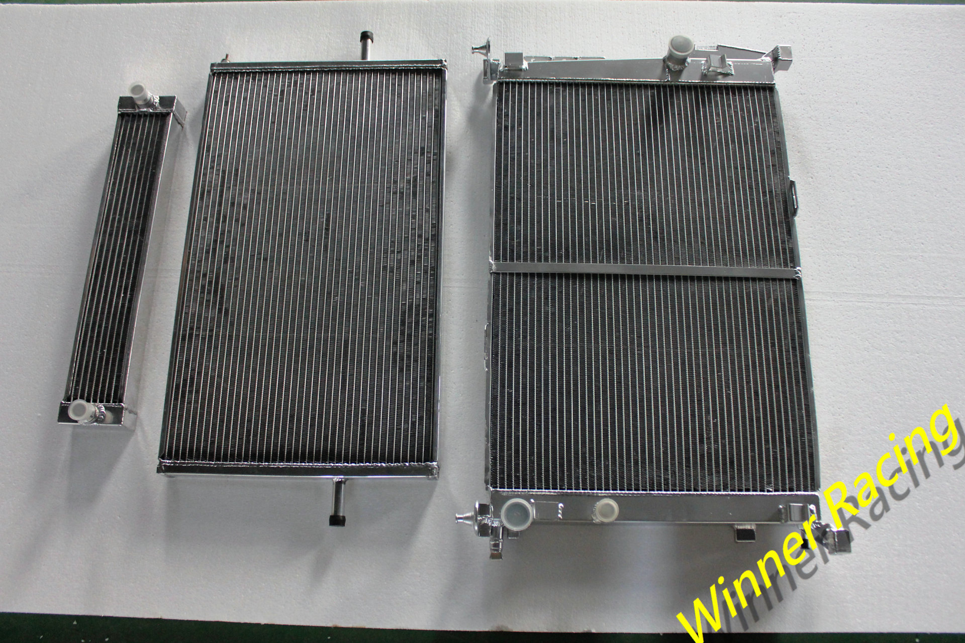 Three aluminum radiator For Mercedes-Benz GLA45 AMG 2.0L Twin-Scroll Turbo 14-18