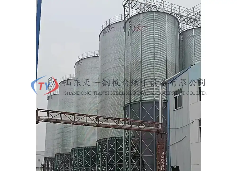 1,500-ton corn silo and 250-ton soybean meal silo