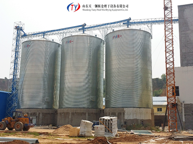 Steel silo