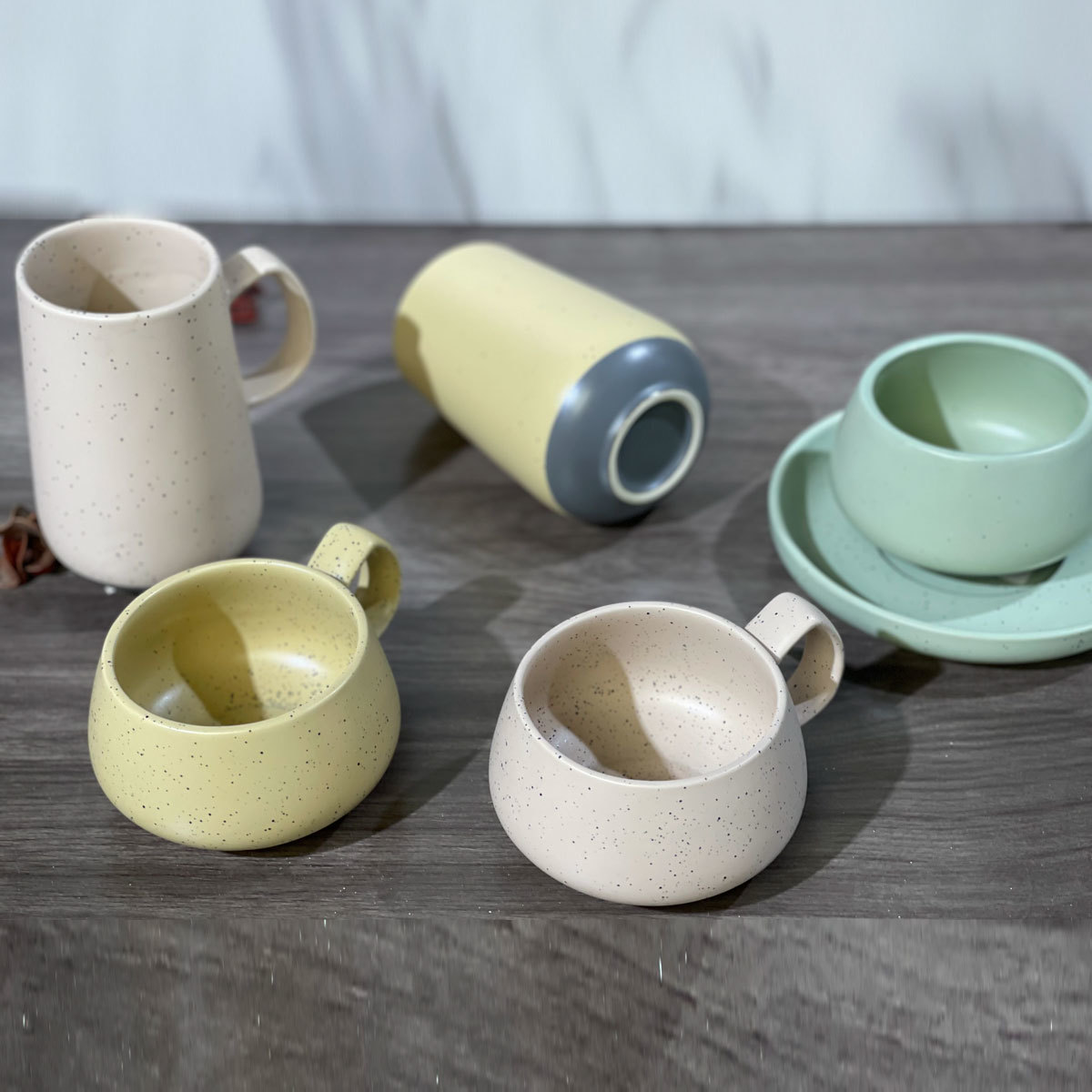 釉色餐具