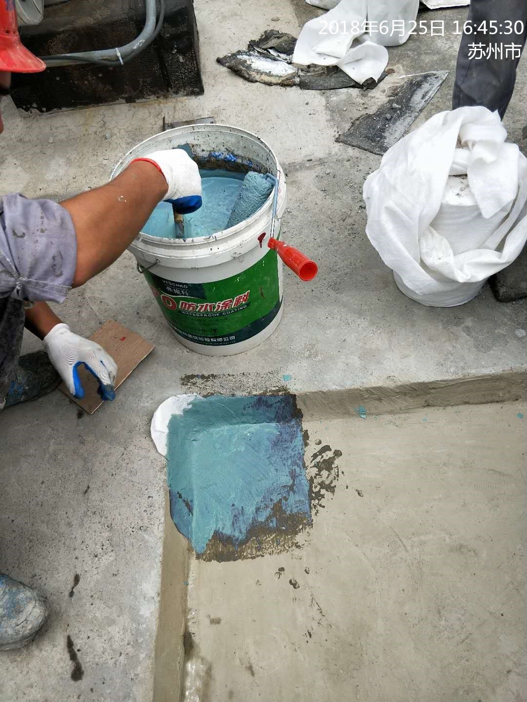 尤卉防水屋面穿墻管防水工程