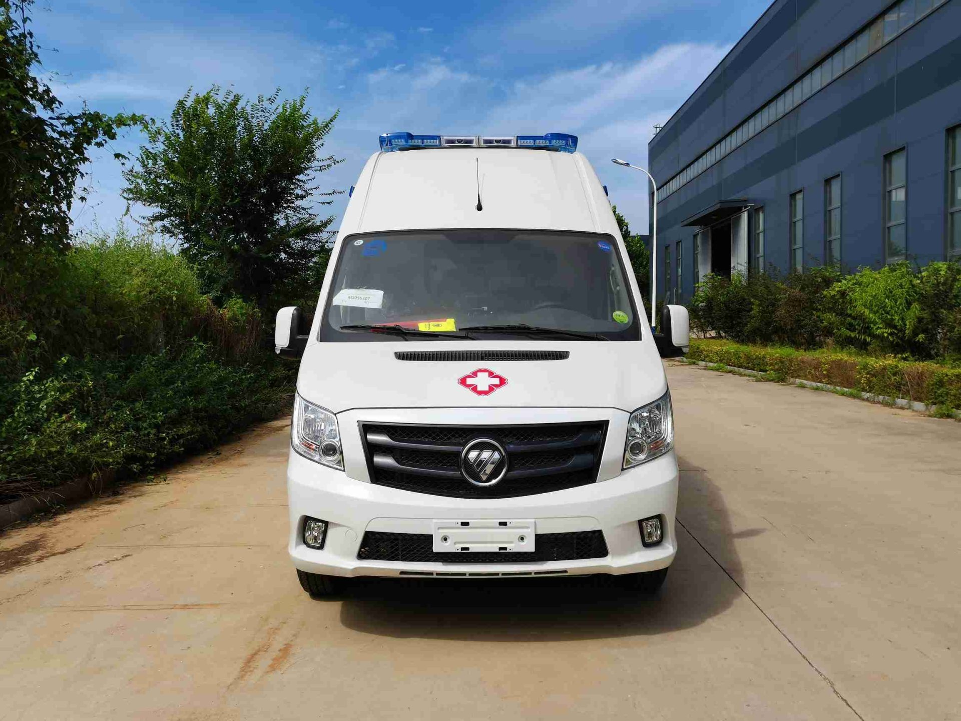 圖雅諾長軸高頂救護(hù)車