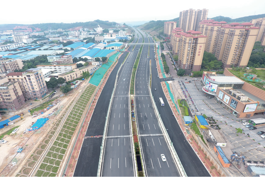 廣西吳圩機(jī)場(chǎng)第二高速公路（城市快速路段）