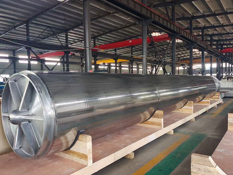 Recondition the reactor internals, including the V-shaped mesh central tube without longitudinal welds.