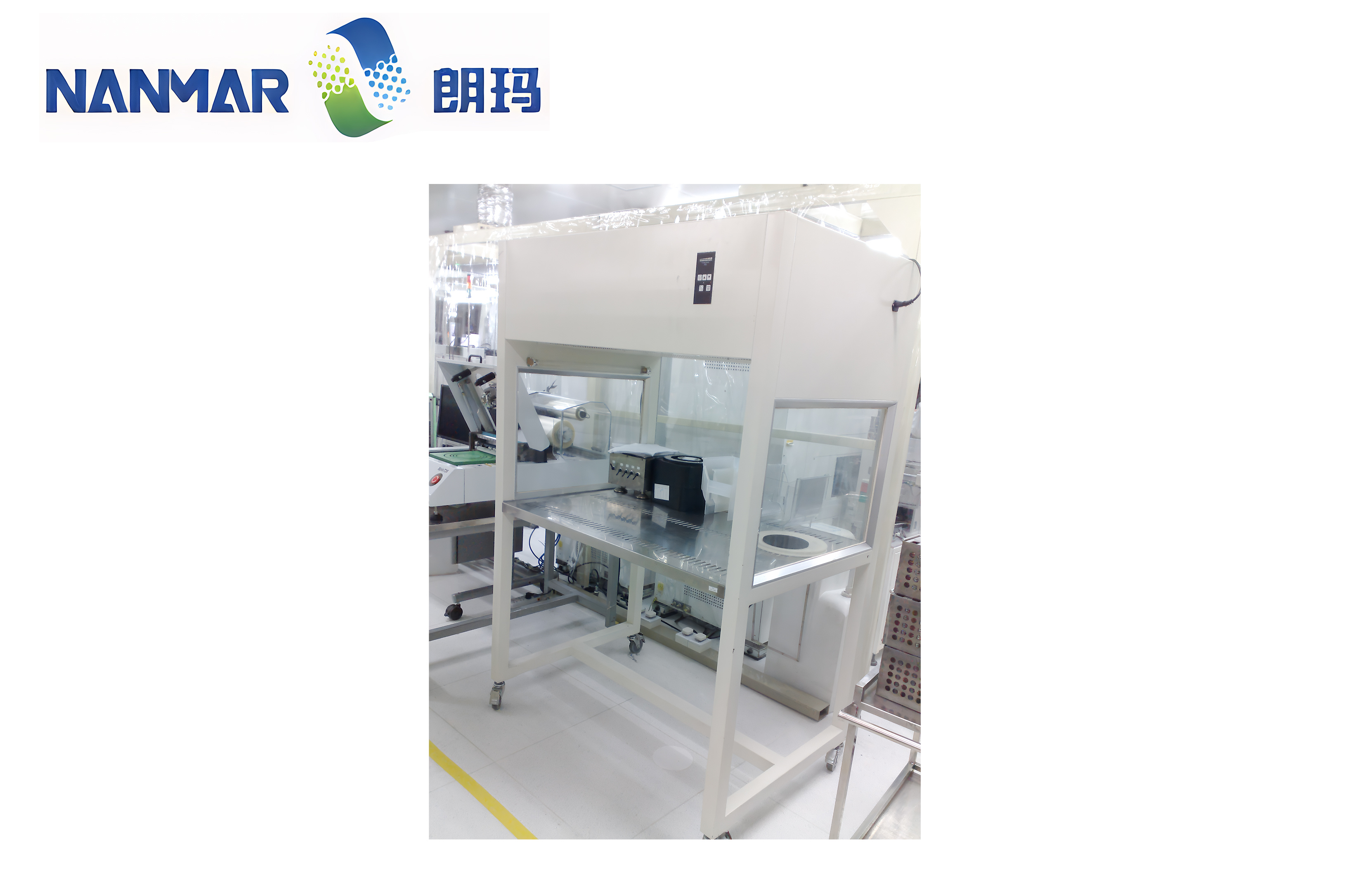 Vertical flow clean bench