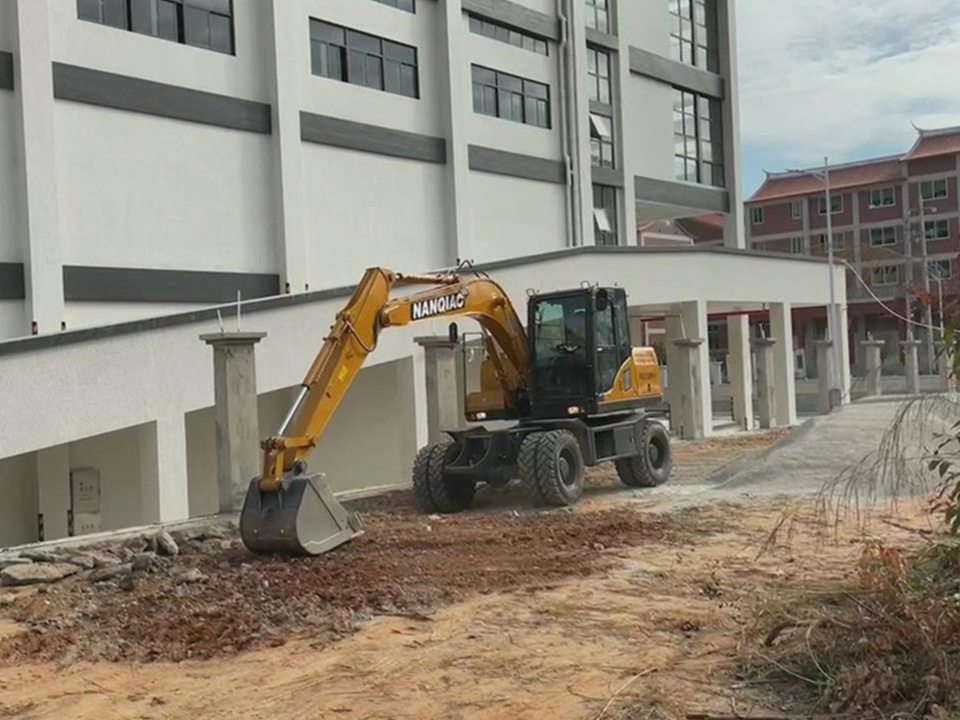 Fujian excavator introduces the operation method of large excavator