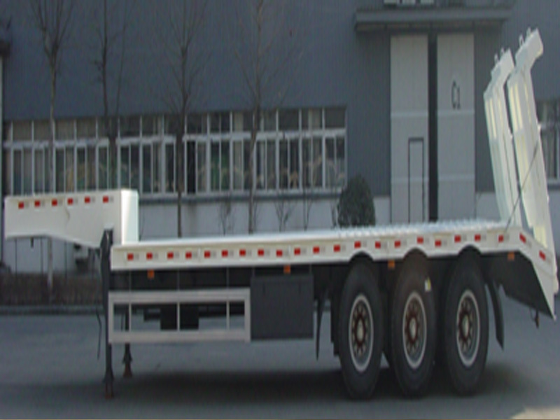 Low platform semi-trailer：