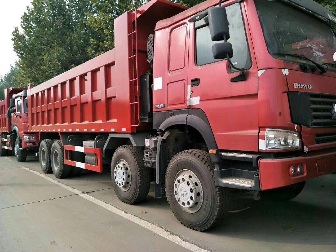 Howard Country Three 7.5m Dump Truck