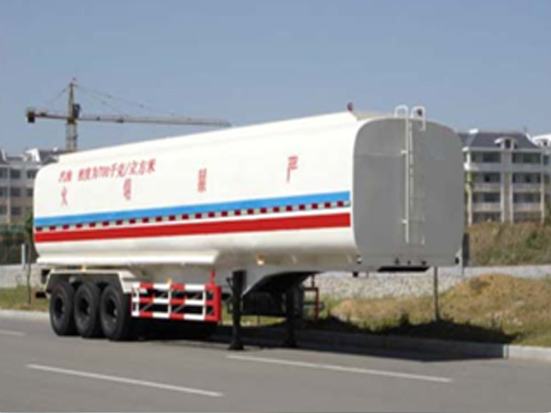 Oil semi-trailer