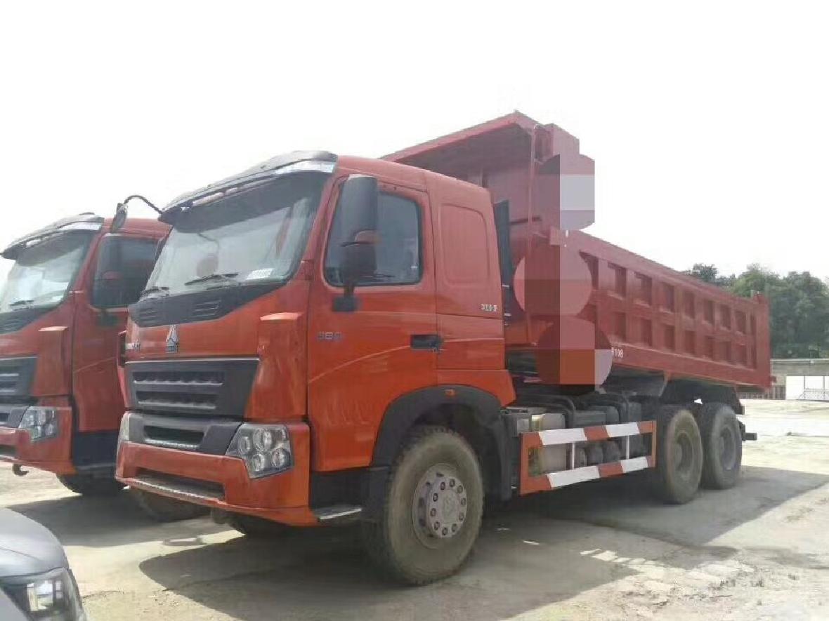 HOWO A7 dump truck