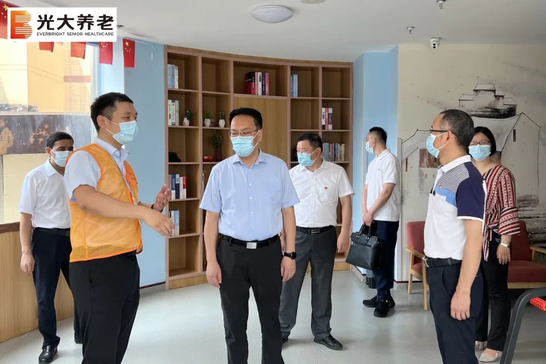 浙江省嘉兴市副市长邢海华一行莅临伟德国际1946bv官网·南湖颐养中心调研