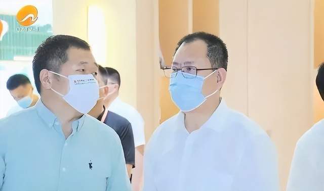 泉州市委书记张毅恭等市领导班子莅临泉州颐养中心指导工作