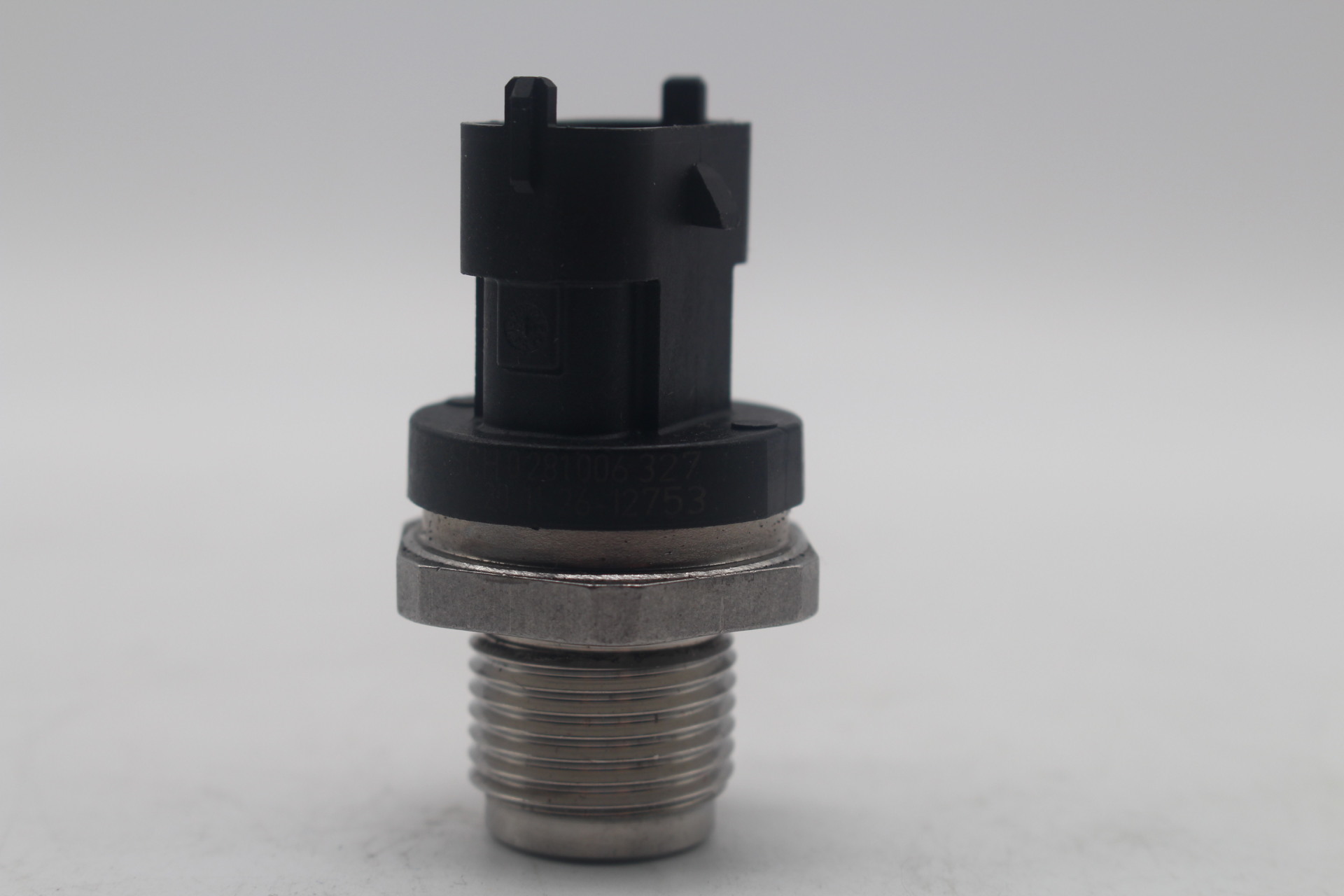Rail pressure sensor-0281006327