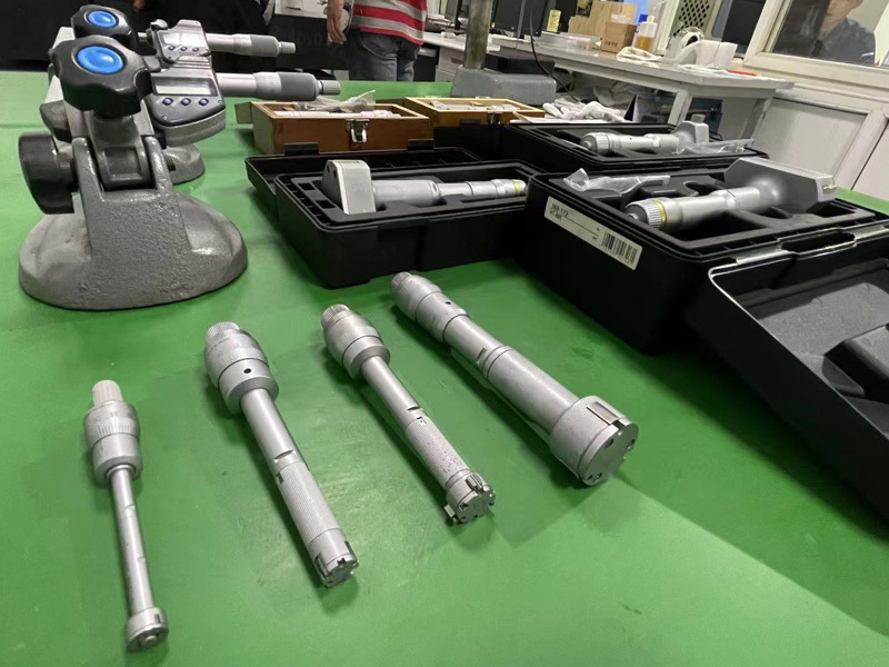検査器具