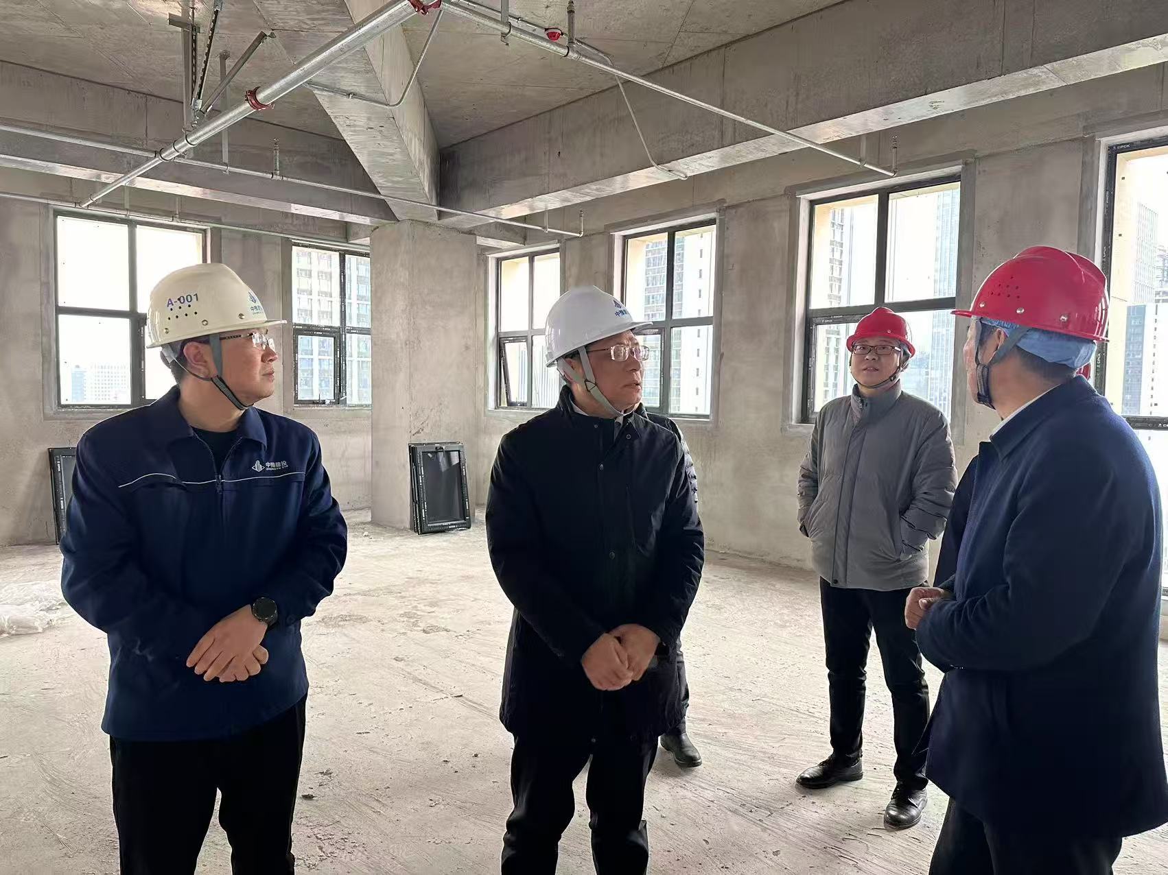 集团领导到人生就是搏(中国区)官方网站建投大厦项目调研