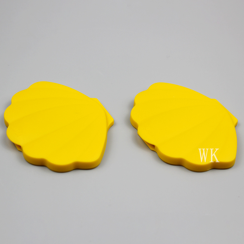 Customized PP Plastic Lid Manufacturer Provide Leakproof Airtight Seal Wet Wipes Dispenser Lids shell shape wet wip lid