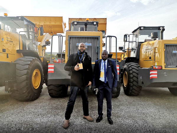 Niger Clients Visited SINOMADA Office and LONKING Factory