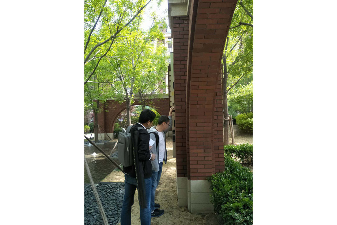 公司第三方評估業(yè)務團隊開展現(xiàn)場實測實量工作 公司第三方評估業(yè)務團隊開展現(xiàn)場實測實量工作