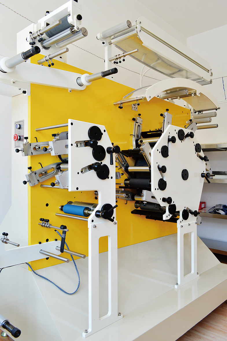 8-color label printing