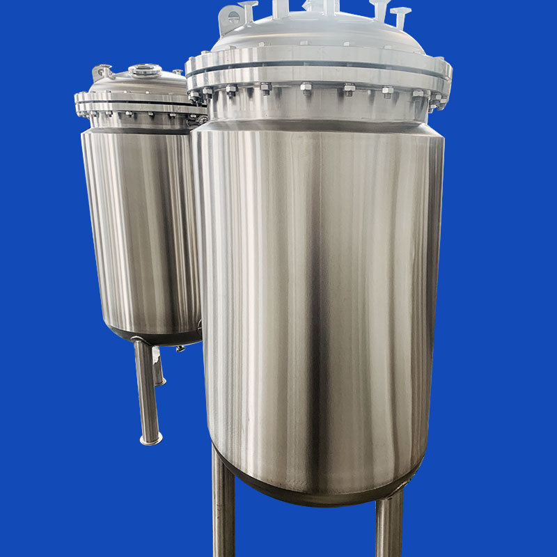 Biological fermentation tank