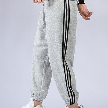 Sports shorts suit