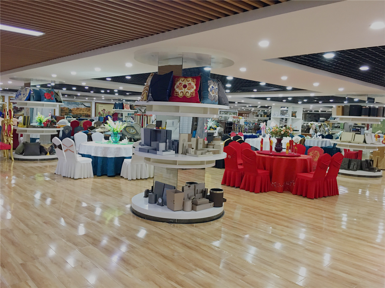 君友產品展示廳