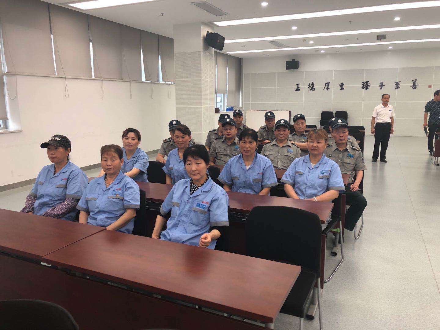 新亞物業管屬的中國移動等多個物業項目舉行消防演練活動